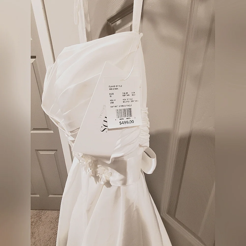A-Line sweatheart neckline sleeveless dress with pockets and additional sash - Picture 3 of 3